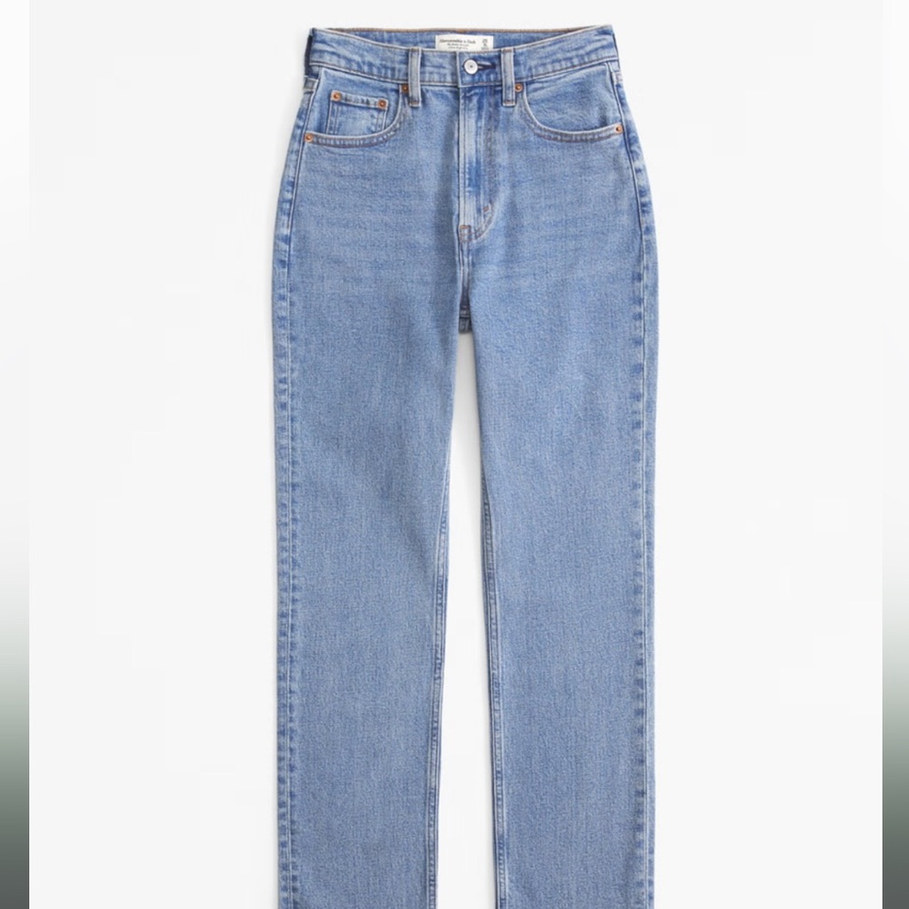 Abercrombie Curve Love Ultra High Rise Ankle Straight Jean